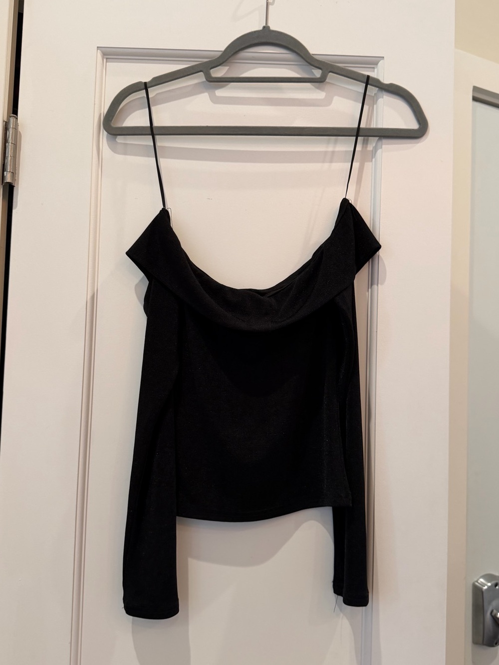 Motel Rocks Off-Shoulder Black Top